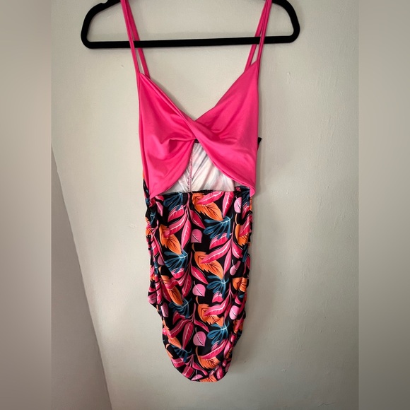 SHEIN Dresses & Skirts - SHEIN Pink Floral Tropical Cutout Mini Dress Women’s Size Large